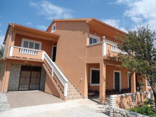 Apartments with parking space Mundanije, Rab - 12242