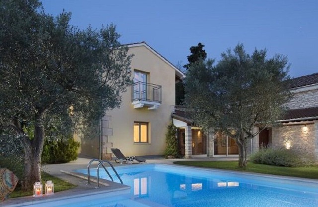 Art Villa Sis - Three Bedroom Villa, Sleeps 6