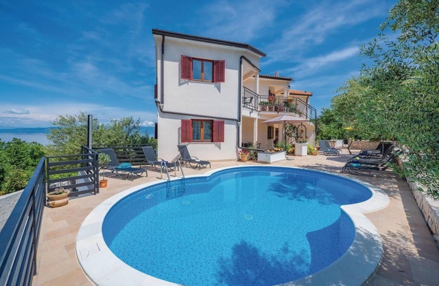 Awesome apartment in Labin with sauna