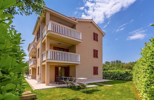 Comfort Apartment Mike 4 with balcony and a partial sea view