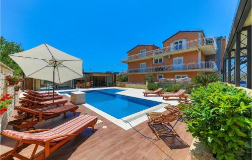Cozy Apartment In Kastel Stari
