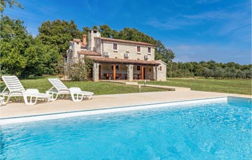 Cozy Home In Pula With Sauna in Pula
