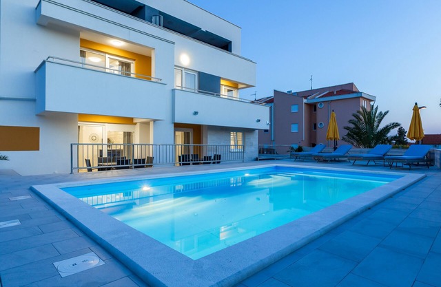 Deluxe Apartment with Pool and Free WIFI