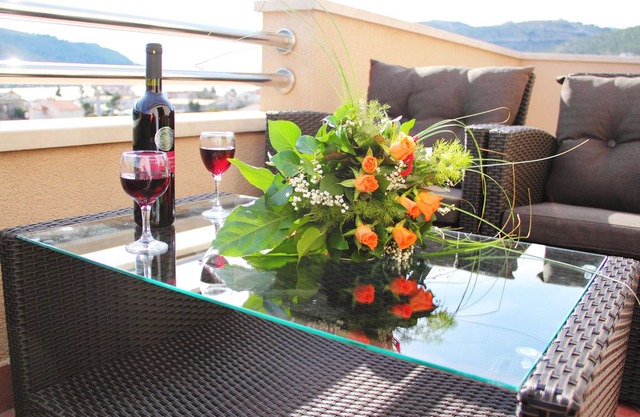 Du Lux Sea View Apartment 1