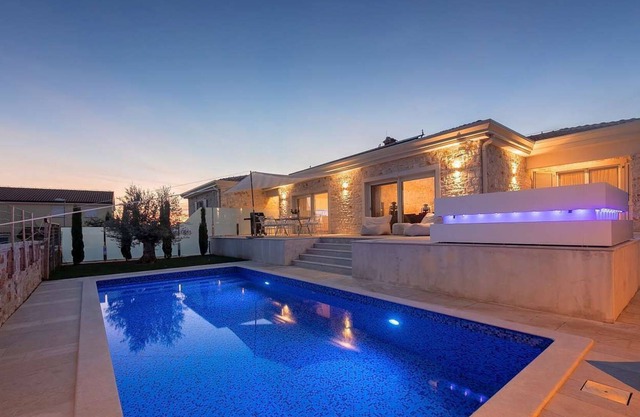 Exclusive holiday home near Porec