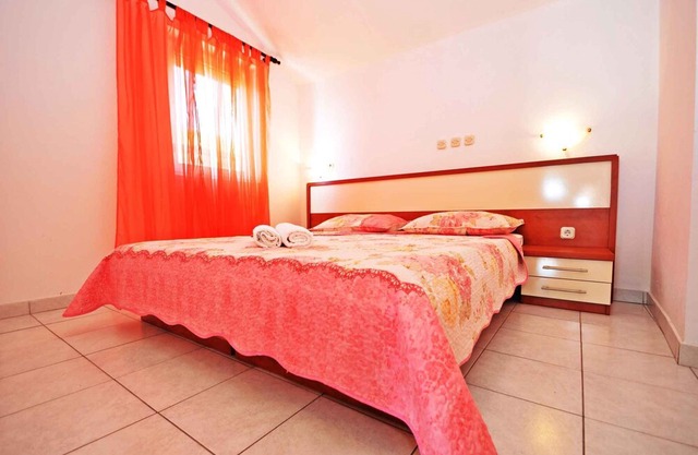 Holiday apartment 50 m from the sea and close to Paklenica national park