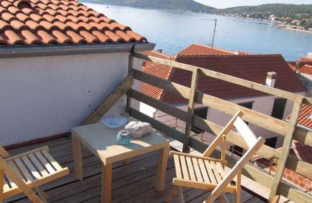 Holiday apartment 50 m from the beach