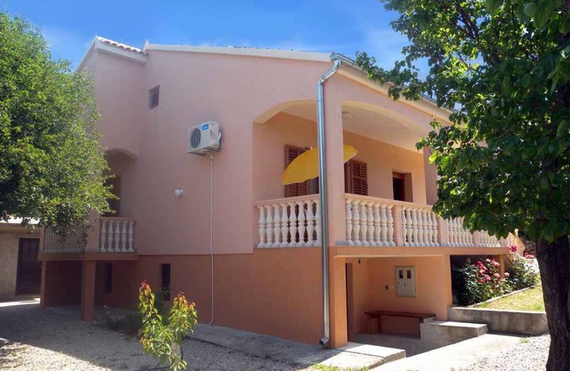 Holiday apartment with airconditioning