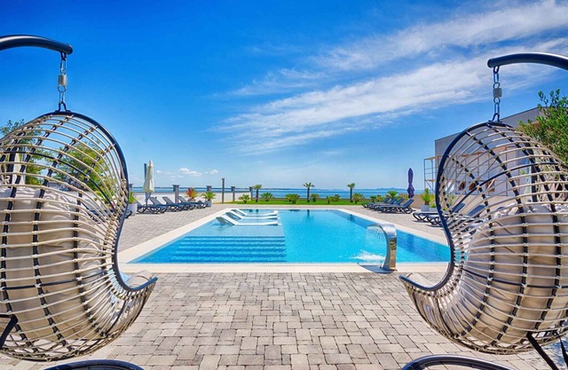 Holiday apartment Luxury with pool, quiet location, lake view for 6 people
