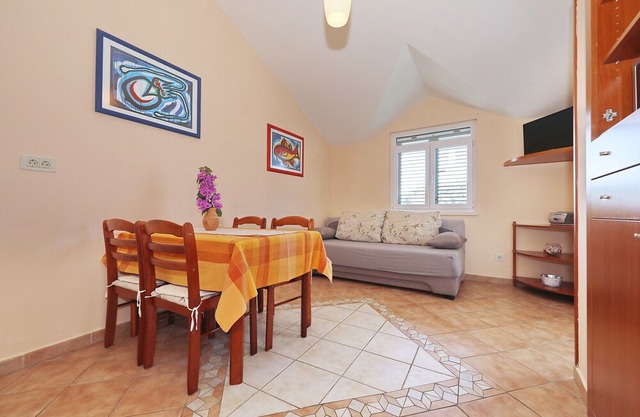 Holiday apartment only 100 meters from the beach