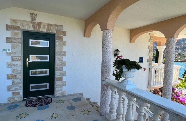 Holiday apartment Sibenik for 1 - 6 persons with 2 bedrooms - Holiday apartment in one or multi-fami