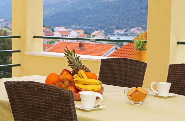 Holiday apartment Sibenik for 1 - 6 persons with 2 bedrooms - Holiday house