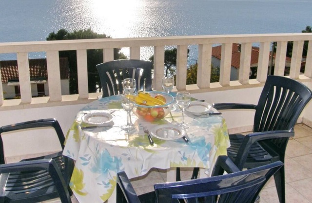 Holiday apartment Stanići for 1 - 6 persons with 2 bedrooms - Holiday apartment
