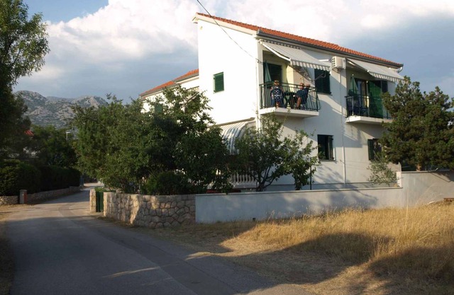 Holiday apartment with large balcony and barbecue