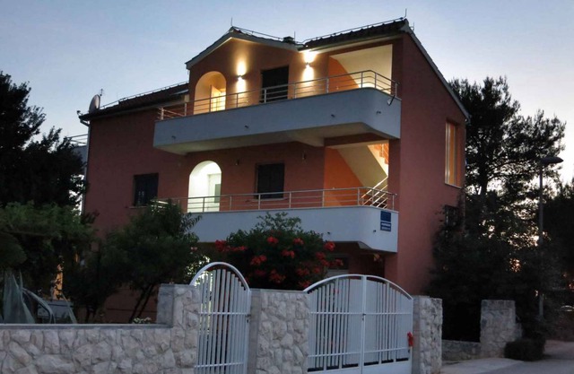 Holiday apartment with air conditioning and balcony near the beach