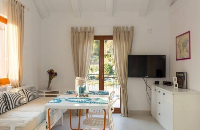 Holiday apartment Zaton for 1 - 4 persons with 2 bedrooms - Row house