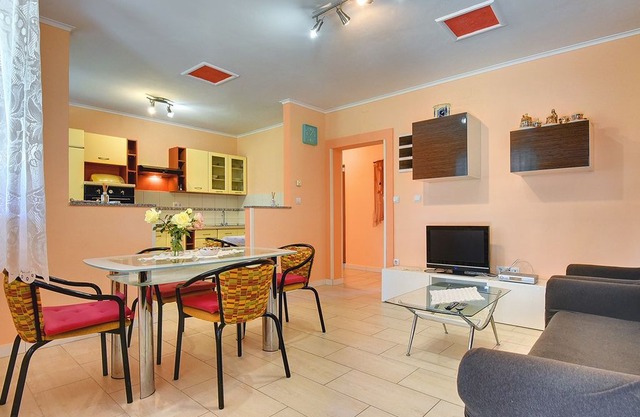 Holiday house Šišan for 1 - 7 persons with 3 bedrooms - Detached holiday house