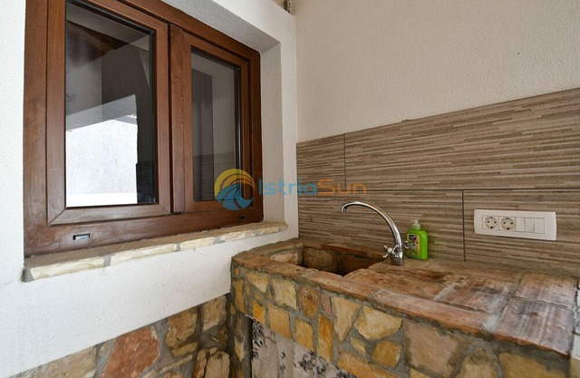 House 1815/21497 (Istria - Galižana), 5000m from the beach