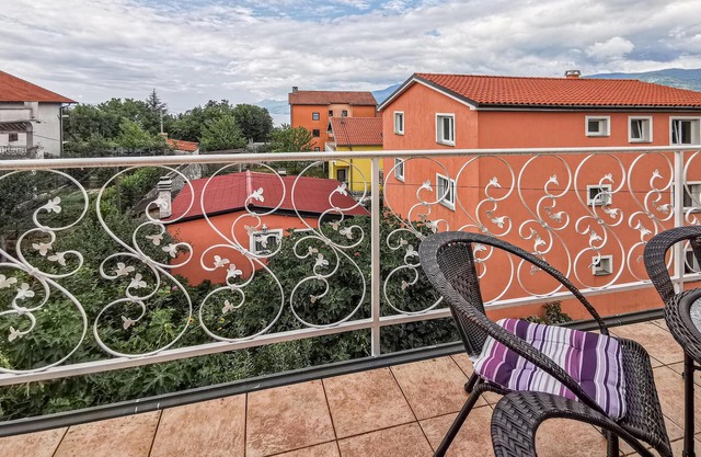 Inviting, family-friendly vacation rental with limited sea view.