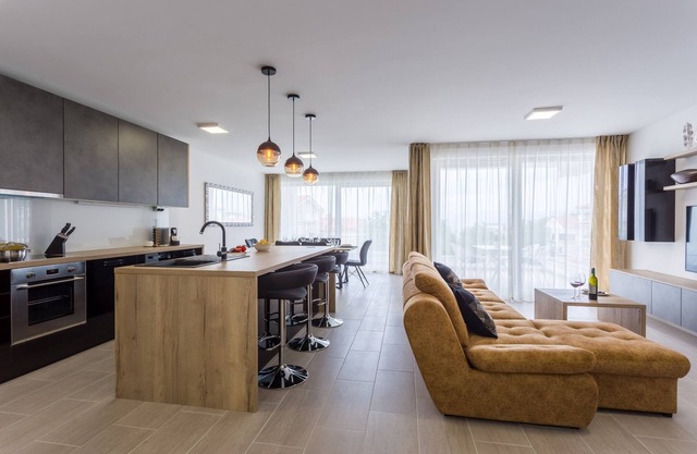 Modern apartment with sea view, 80 m to the beach - Pure Relax