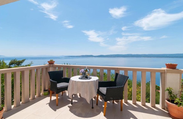 Nice Apartment In Pisak With House Sea View