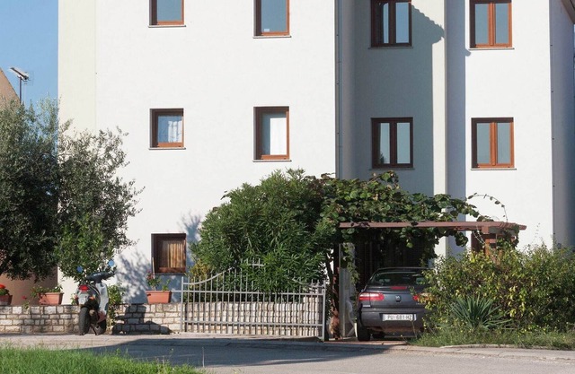 Nice apartment with balcony on the second floor with a lovely view of the sea