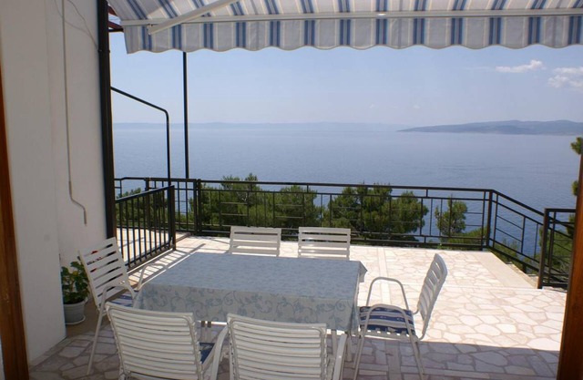 One bedroom apartment with terrace and sea view Bratuš, Makarska (A-2627-a)