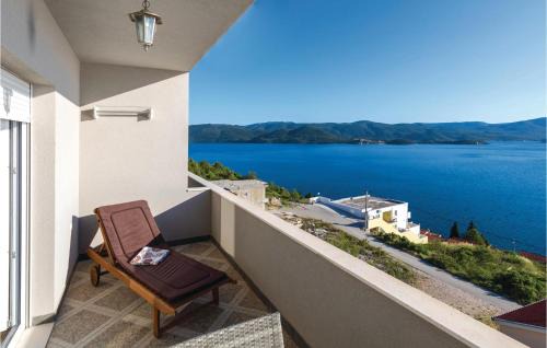 One-Bedroom Apartment Klek With Sea View 06