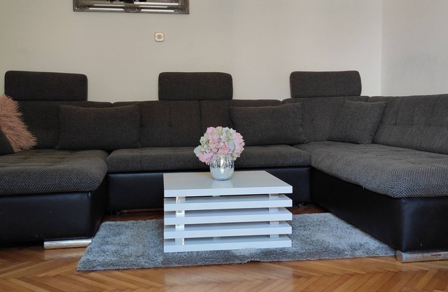 One bedroom apartment with balcony Trpanj, Pelješac (A-14309-a)