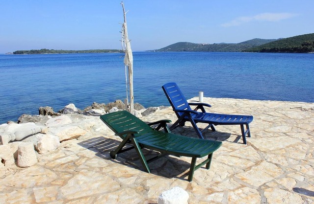 One bedroom apartment with terrace and sea view Žman, Dugi otok (A-873-b)