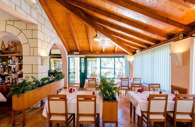 Pansion Costeria Srebreno