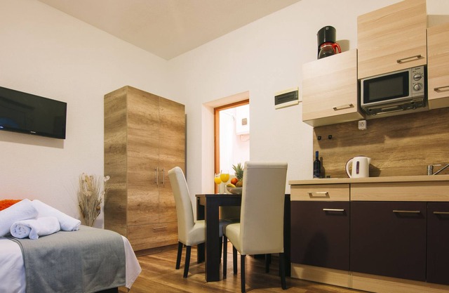 Seafront studio apartment - Tramontana4