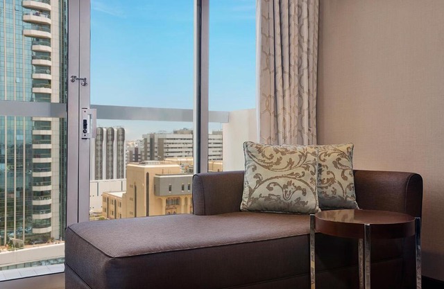 Sheraton Dubai Creek Hotel 