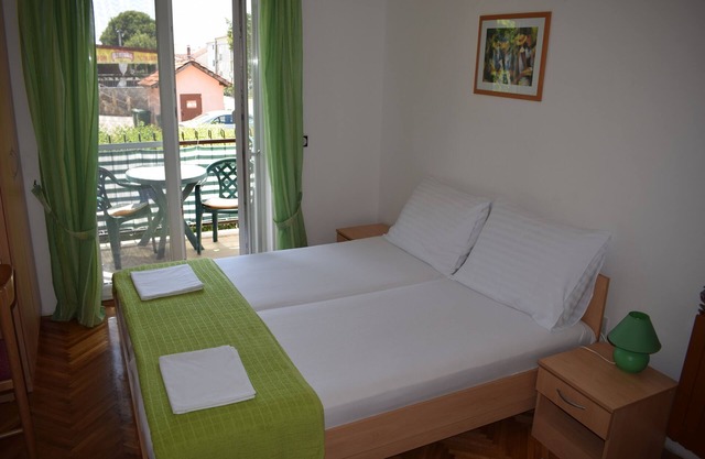 Studio flat with balcony Sveti Filip i Jakov, Biograd (AS-4299-c)