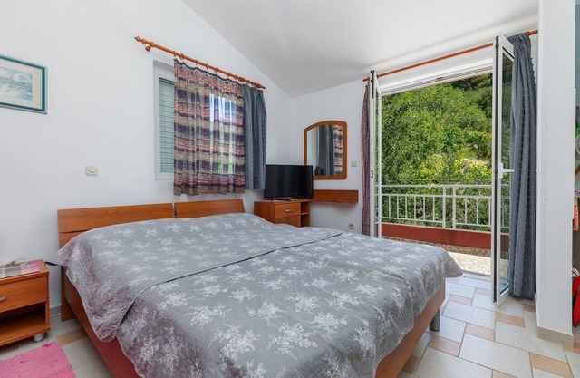 Studio flat near beach Podgora, Makarska (AS-2616-b)