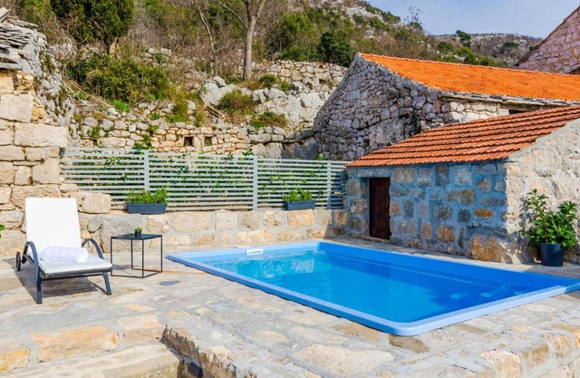 Three-Bedroom Holiday Home in Brotnice