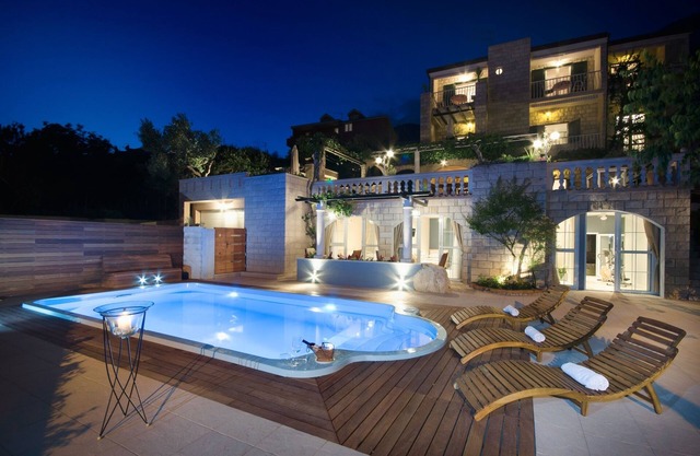Two bedroom apartment with terrace and sea view Tučepi, Makarska (A-6817-c)