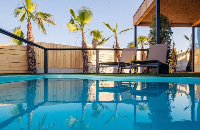 Villa in Zrce, close to the beach, water sports, festival, party, free wifi, up to 6 people.
