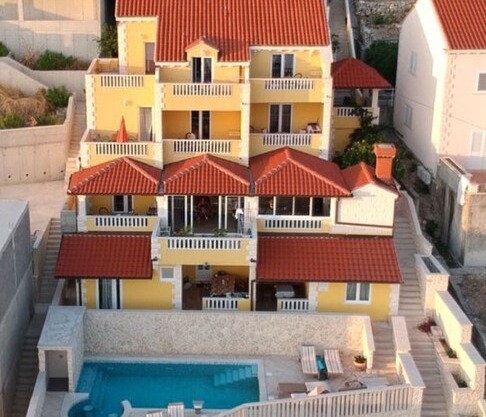 Villa Sunset Studio 2 persons at poolside,sea view