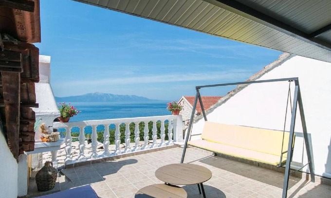 Brist Apartment | 100 m² Apartment ∙ 3 bedrooms ∙ 8 guests