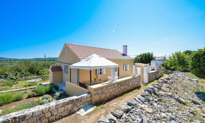 Dragove House | 100 m² House ∙ 2 bedrooms ∙ 5 guests