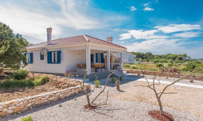 Dragove House | 100 m² House ∙ 2 bedrooms ∙ 5 guests