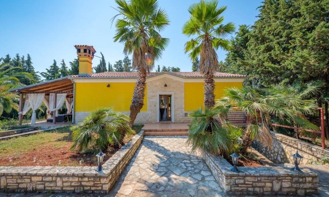 Seget House | 100 m² House ∙ 2 bedrooms ∙ 6 guests