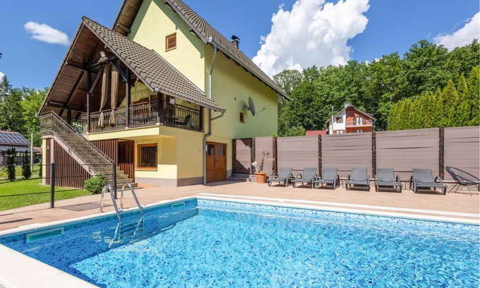Brestovac House | 100 m² House ∙ 3 bedrooms ∙ 8 guests