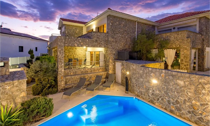 Krk House | 102 m² House ∙ 3 bedrooms ∙ 6 guests