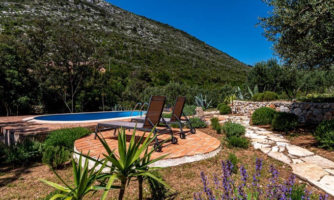 Trstenik Villa | 102 m² Villa ∙ 2 bedrooms ∙ 4 guests