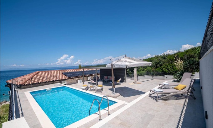 Loviste House | 108 m² House ∙ 2 bedrooms ∙ 4 guests