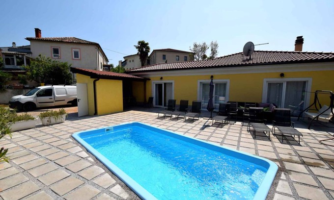 Bogovici House | 110 m² House ∙ 3 bedrooms ∙ 6 guests