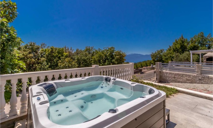 Smrika House | 111 m² Maisonette ∙ 3 bedrooms ∙ 7 guests