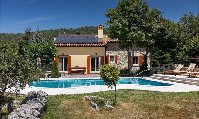 Lupoglav House | 115 m² House ∙ 2 bedrooms ∙ 4 guests